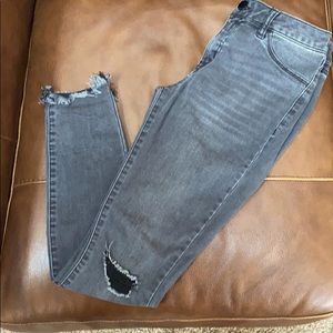 Black distressed ankle Jeans